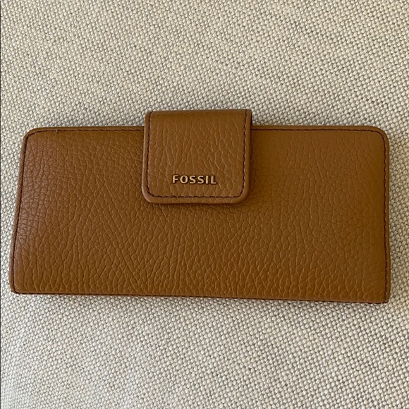 Fossil Handbags - Brown wallet